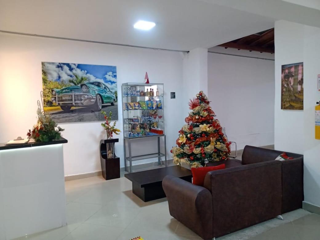 Hotel Brisas Medellín Zewnętrze zdjęcie