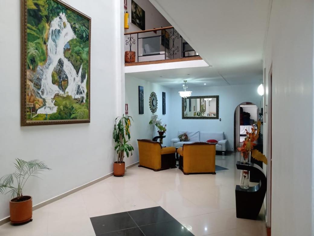 Hotel Brisas Medellín Zewnętrze zdjęcie