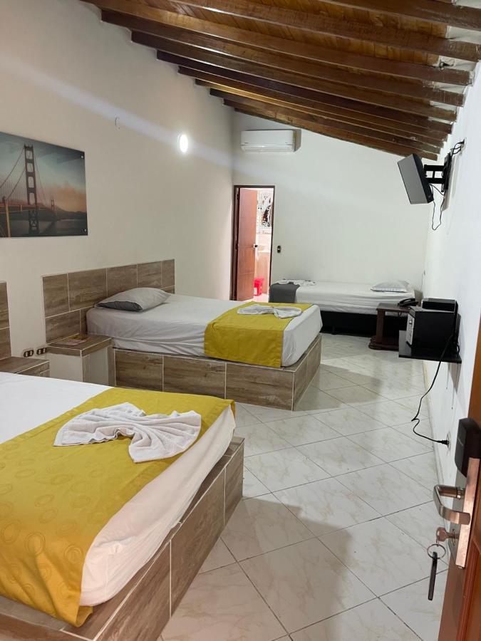 Hotel Brisas Medellín Zewnętrze zdjęcie