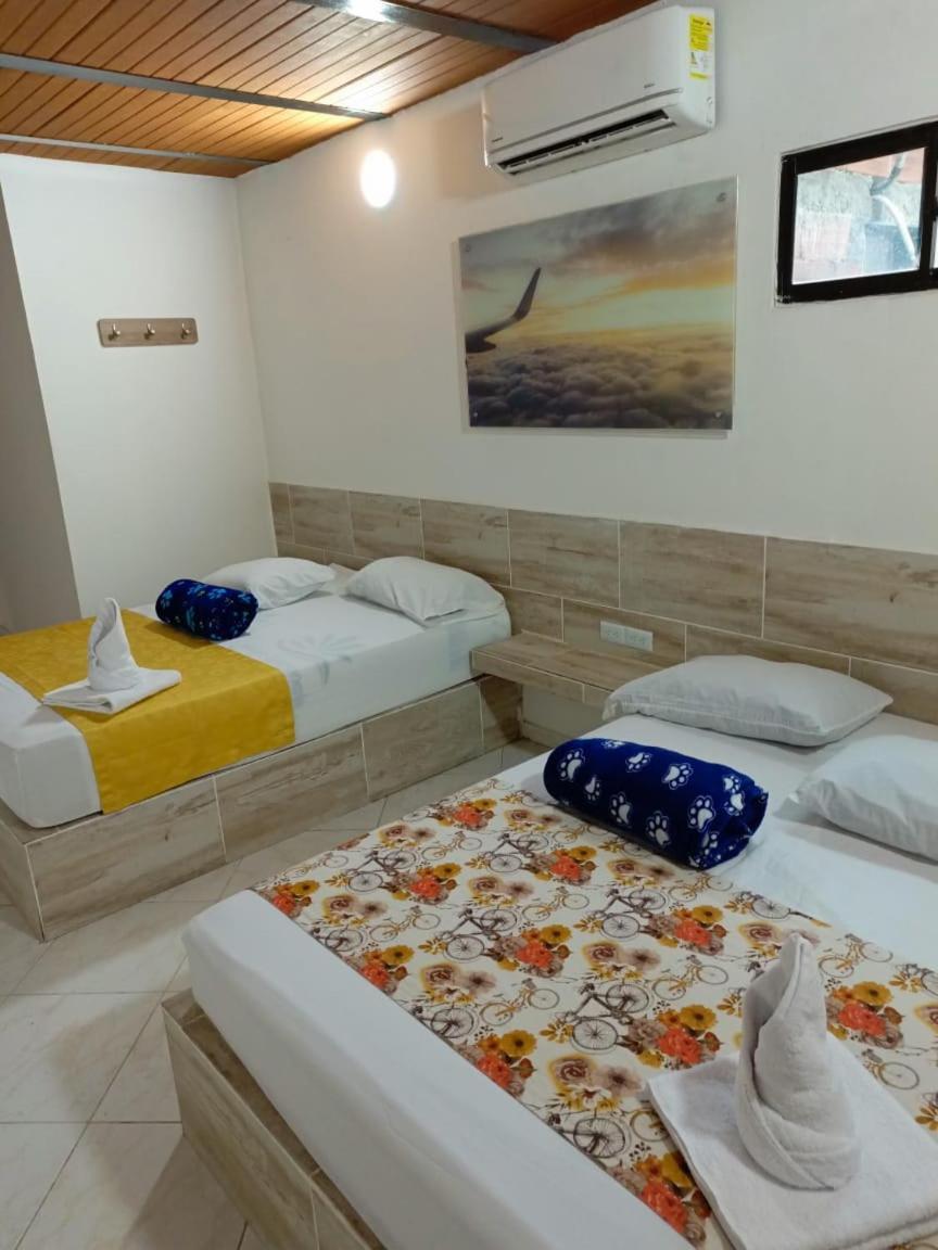 Hotel Brisas Medellín Zewnętrze zdjęcie